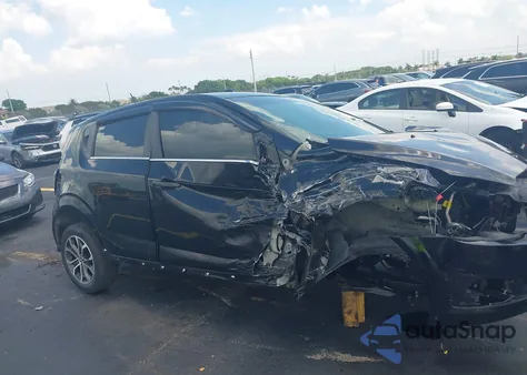 2017 Chevrolet Sonic Lt Auto z USA, uszkodzony, nr VIN 1G1JD6SH1H4118831